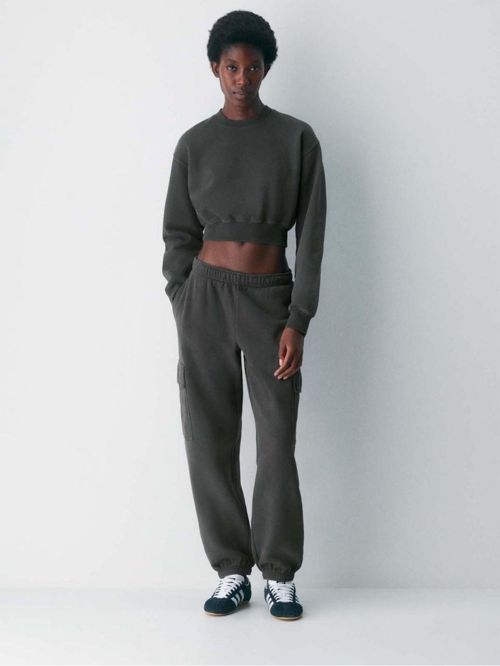 Aritzia Cozy Sweatfleece Mega Cargo™ Jogger Size small - Picture 1 of 5